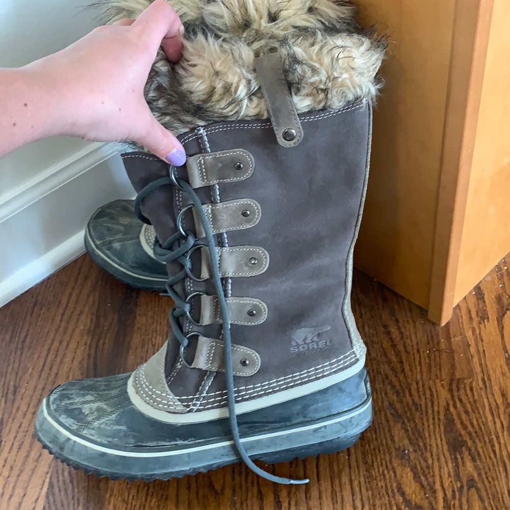 Sorel Joan of artic snow boots!